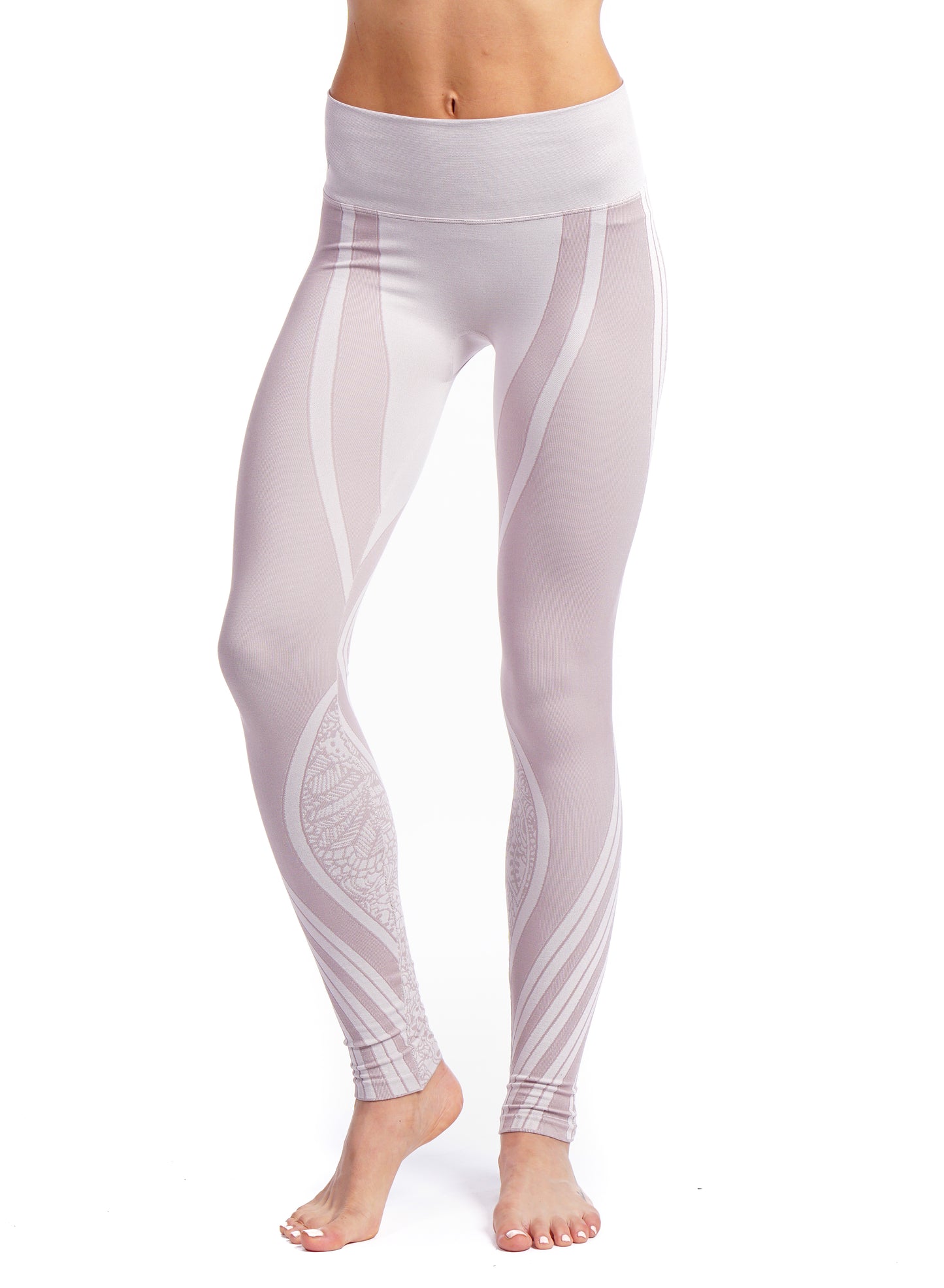 Ava Pant